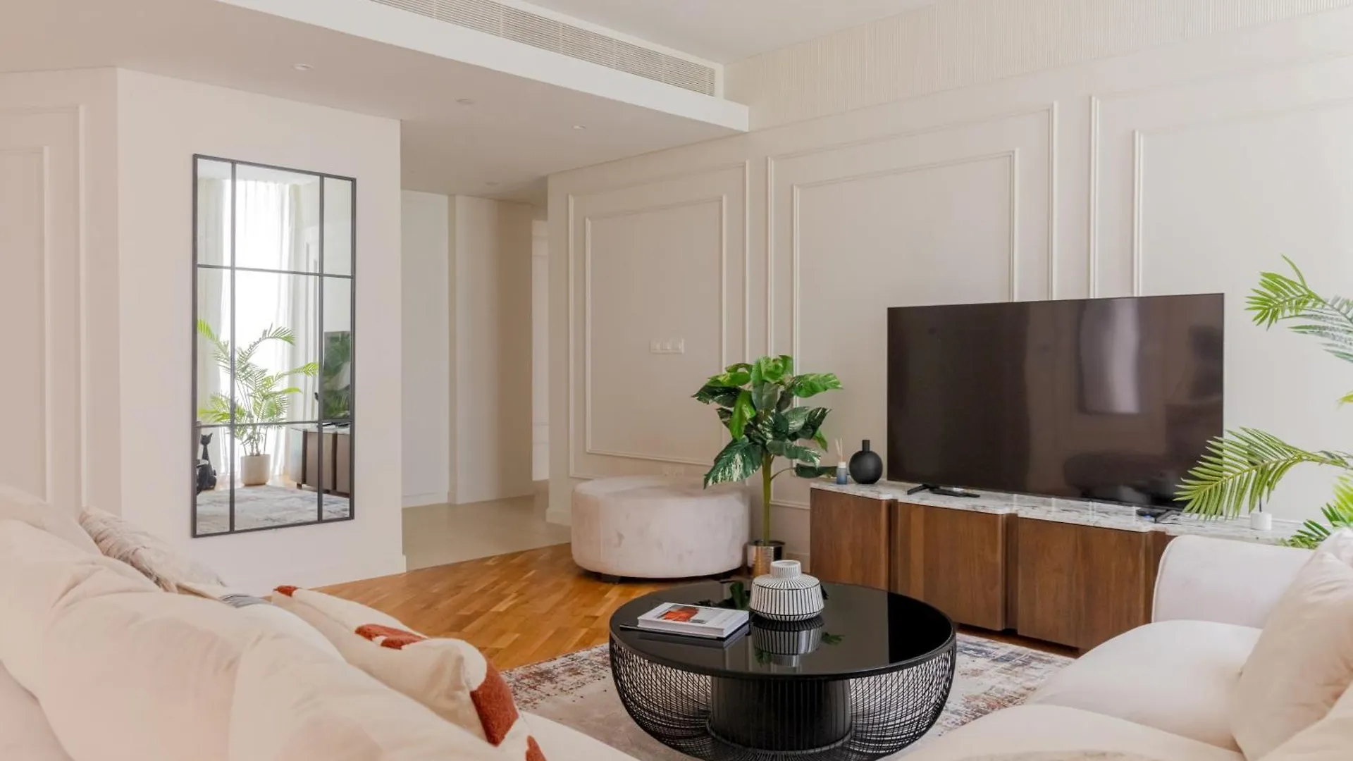 2Bdr Apartment In Bluewaters Luxury Area Dubai